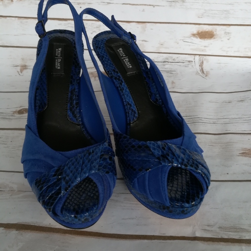 Peep toe platform slingbacks.
